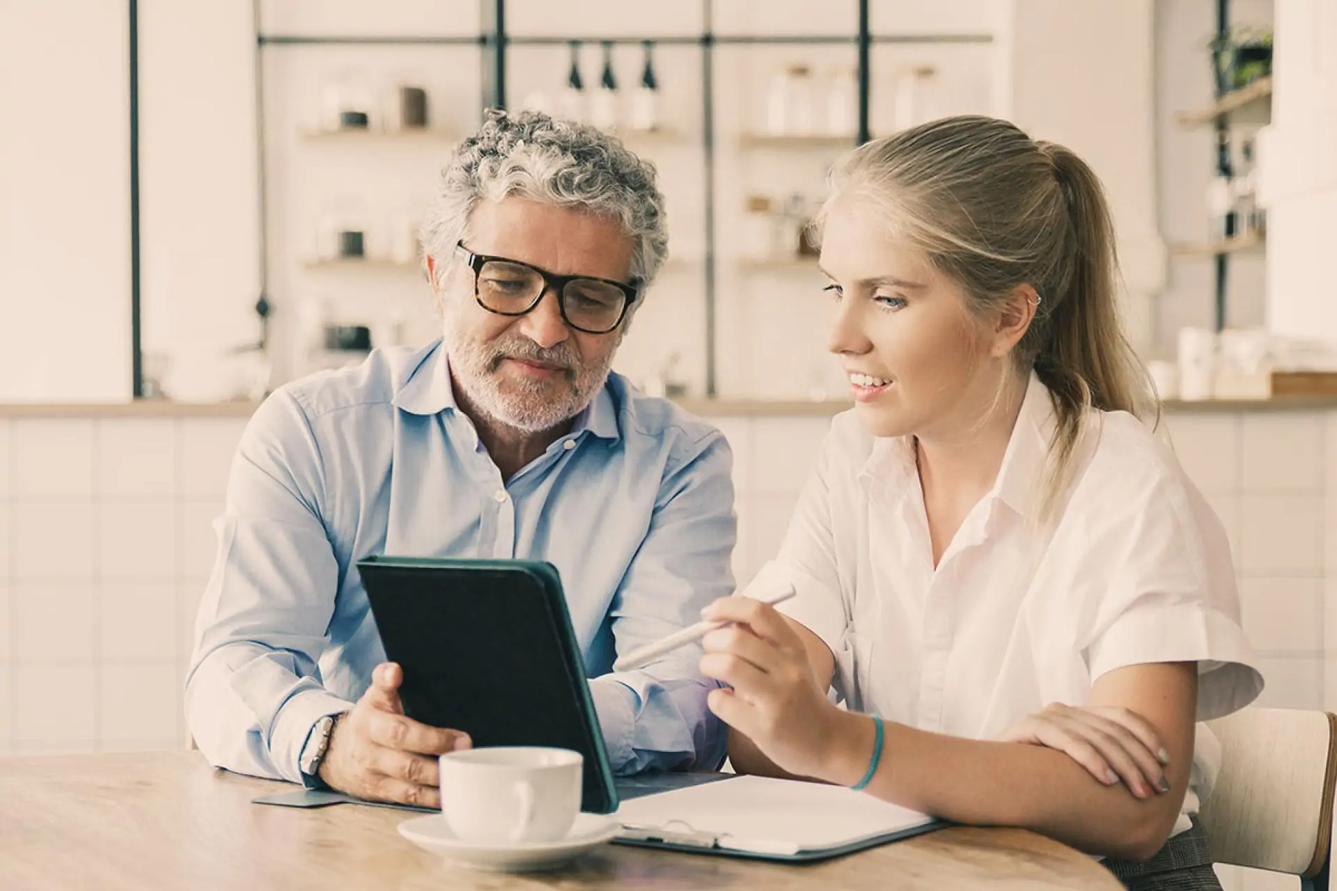 Foto do artigo Qual é a diferença entre mentoria e coaching? Entenda como escolher